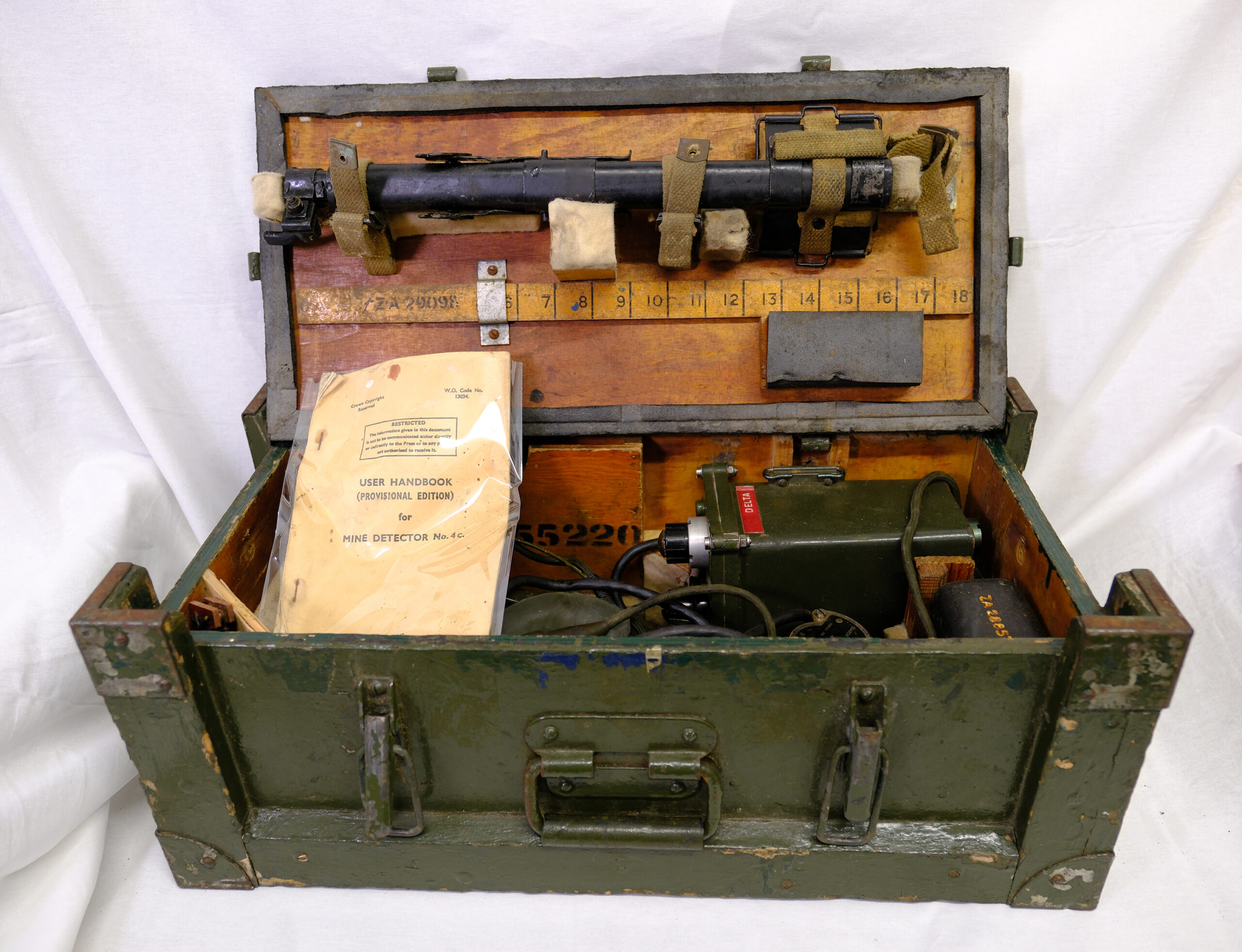 British Army Detector Mine Kit No.4C - Royal Anglian Regiment